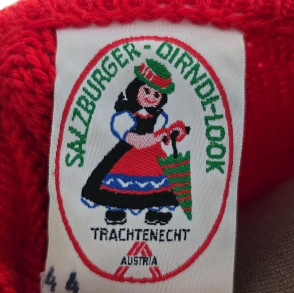 Vintage Red Austrian Wool Puff Sleeve Cardigan Sz EU 44/ US LG Salzburger Dirndl - Picture 10 of 16